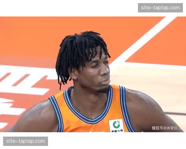 怀特塞德缺席福建之战 上海内线防守体系需调整